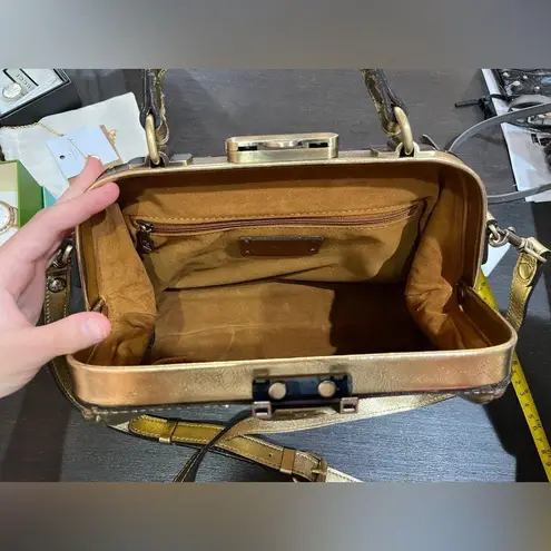 Patricia Nash Gold Shoulder Bag with Timeless Elegance