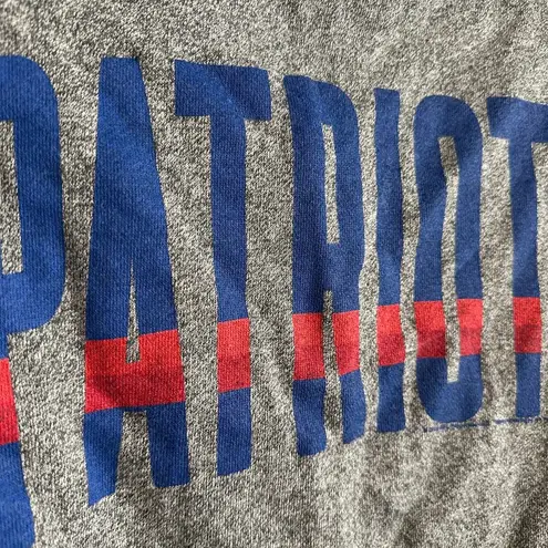 JUNK FOOD | New England Patriots French Terry Shred Back Sweatshirt | Size Small Gray