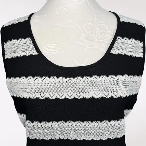 Tahari Striped Knit Tank Top Black White Sleeveless Size 8