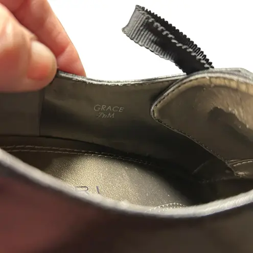 Tahari Grace Shoes Healed Leather Black Pointed Toe Victorian Lace Up SZ 7.5