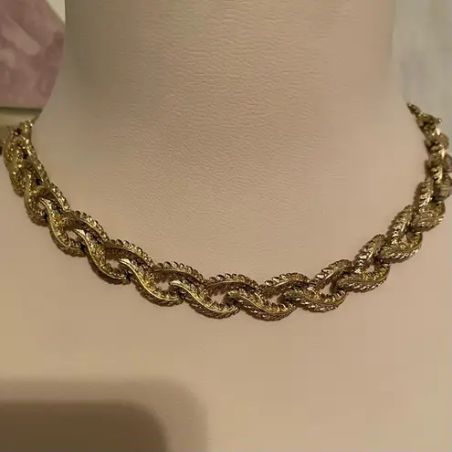 Vintage Coro Signed Gold Tone Necklace Leaves Branches Flower Extender Stunning
