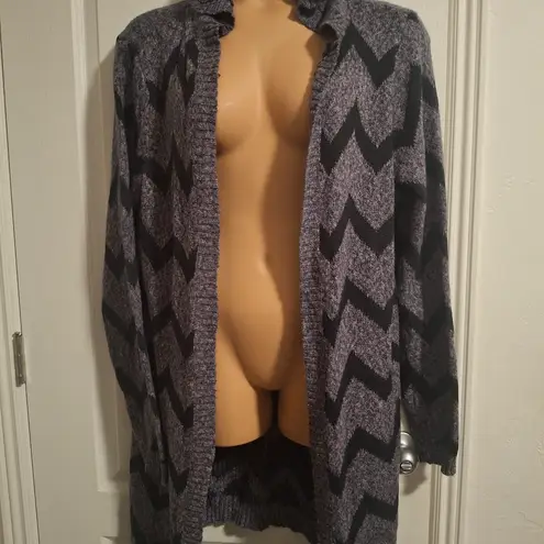 Maurice's  Sz 3 NWT Chevron Pattern Hooded Cardigan - Image 3