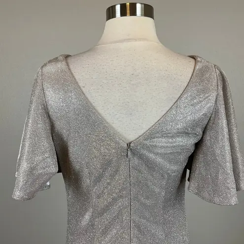 Betsy and Adam  Women's Cocktail Dress Size 8 Silver Metallic Short Sleeve Sheath