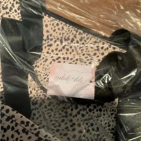 NWT MALI & LILI Weekender Bag Black