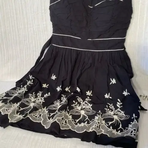 Sequin Hearts  Strapless Embroidered Black Dress Junior 5