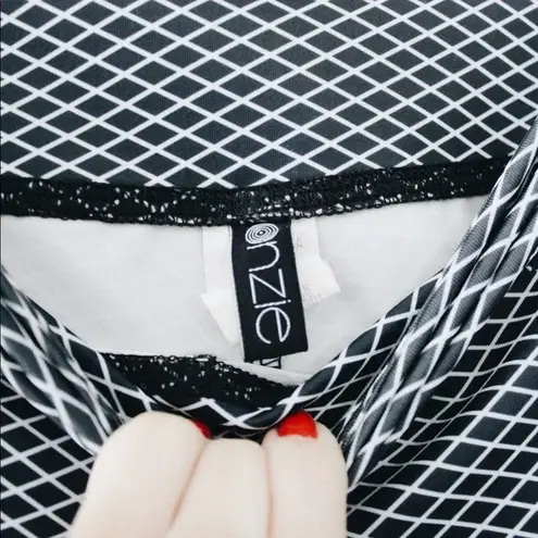 Onzie Sky Capri Leggings NWOT Size S/M