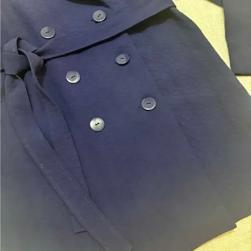 Tulle women's casual, preppy business navy blue button trench coat. Size small
