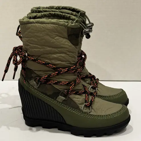 Sorel  Women's 6 Kinetic Wedge Winter Snow Boots Green Camo Lace Up Waterproof