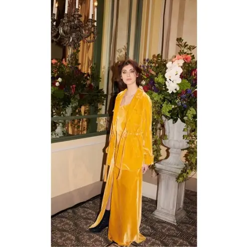 Cinq à Sept Mathieu Velvet Utility Jacket in Sunflower, Size Medium, EXCELLENT Gold