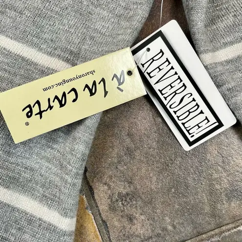 NWT A La Carte Reversible Zip Up Striped Jacket Medium Gray