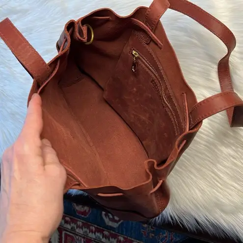Parker Clay Emma Bucket Bag Brown