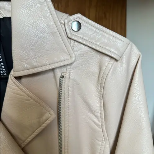 Spring weight vegan leather jacket Size M