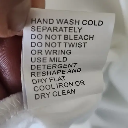 White Satin Hoodie Sweatshirt Heartbreaker Girl on Front Size L