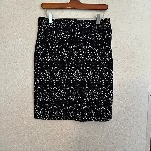 Margaret M Slimming Pencil Skirt