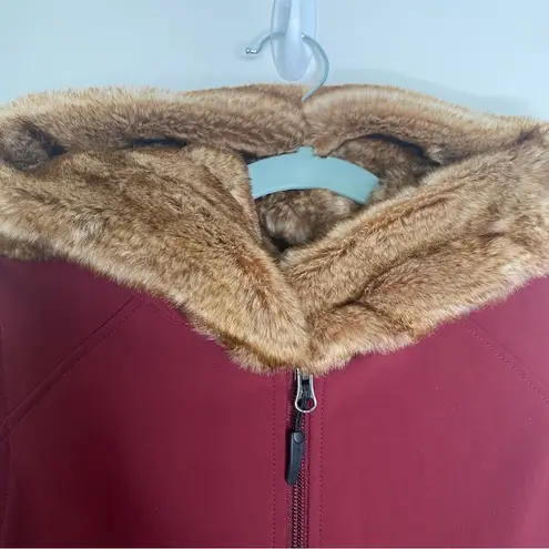 Marmot Hooded Faux Fur Trim Fleece Lined Jacket Vest in Merlot L