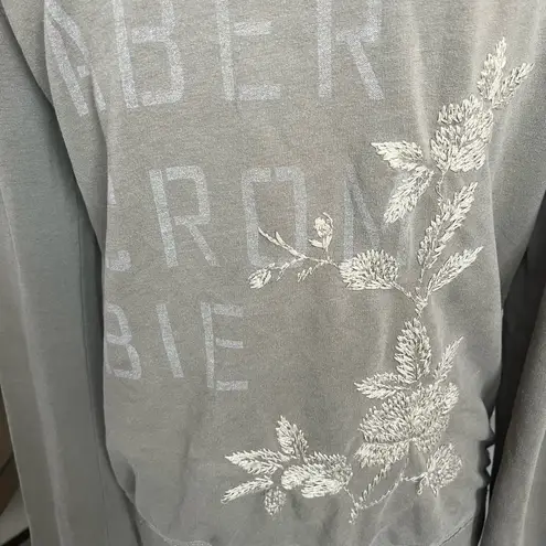 Abercrombie & Fitch  Y2K zip up sweatshirt gray vintage preppy embroidered