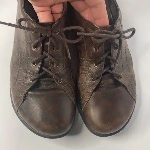 Dansko brown leather lace up shoes size 41
