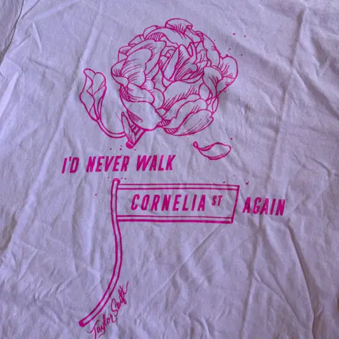 Taylor Swift Cornelia Street Limited Edition T-Shirt Size Large