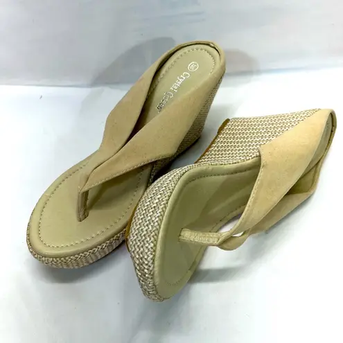 CRYSTAL QUEEN NEW BEIGE WEDGE SANDAL W/WOVEN TRIM SZ 7.5