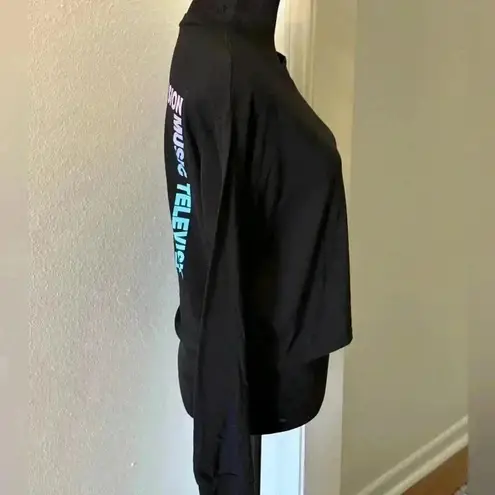 MTV Official Merchandise Cropped Long Sleeve Graphic T