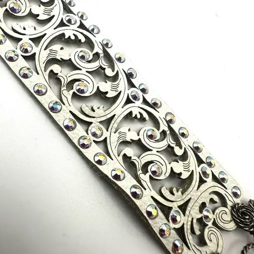 Novel’a white leather rhinestone bracelet White