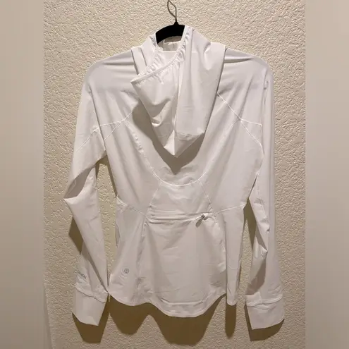 Lululemon NWT  Mist Over Hooded Windbreaker White Size 4