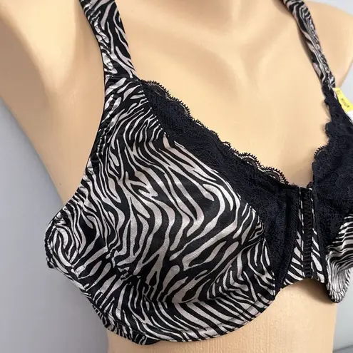 Vassarette Vintage New  Bra Size 42C Second Skin Satin 75457 Animal Print Unlined