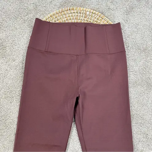 Vuori Women’s Evolve Uplift Leggings 24.5” High Waisted in Fig Maroon Size XS