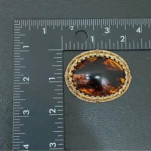 Vintage Baltic Amber Oval Cabochon Ornate Gold