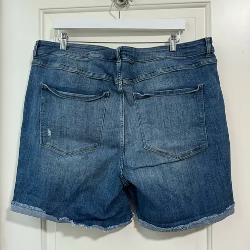 DL1961  Lightly Distressed Denim Shorts 22W