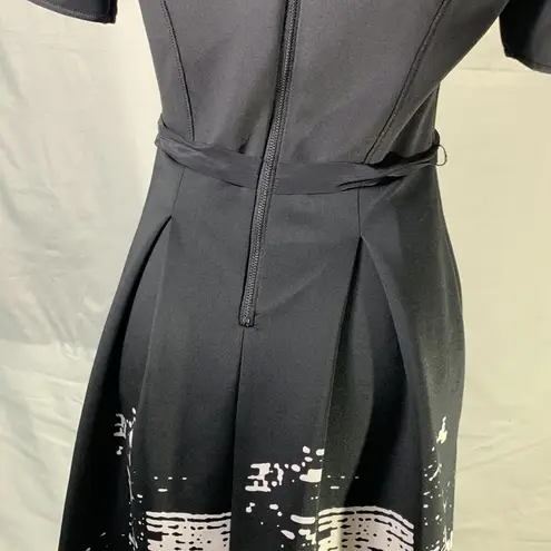 Elie Tahari New York Skyline Black with White Dress Size 6