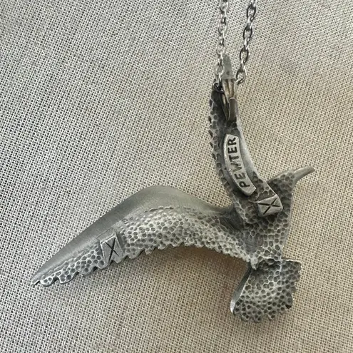 Vintage Pewter Flying Bird pendant Necklace Silver