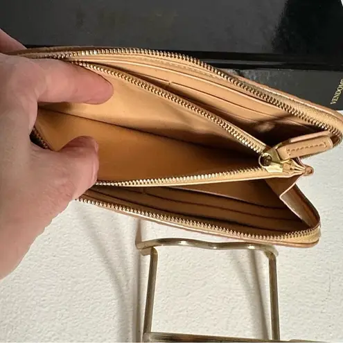 Bottega Veneta Bottega Venetta Beige Leather Woven Zippy Wallet