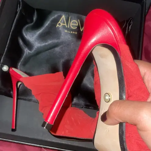 Alevi Milano Shanina 110 Look net red mules Size 9