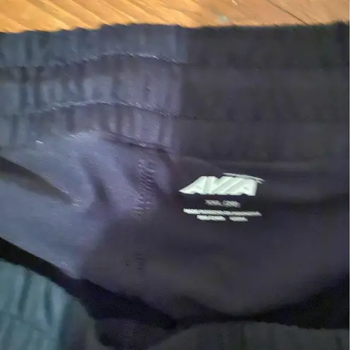 Avia Black Women's Dolphin Flowy Athletic Shorts SzXXL