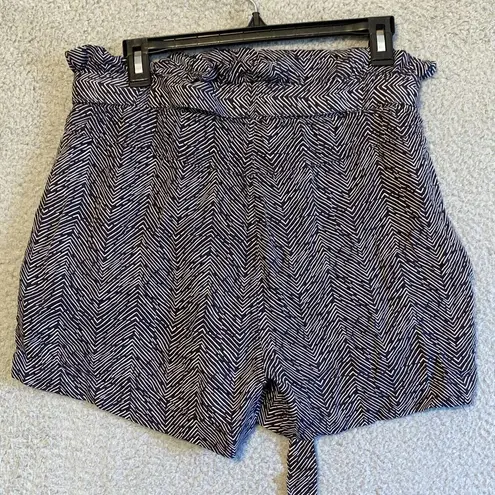 Thread and Supply  NWT Woman Ruffle Belted Elastic Zebra Pattern Size Large Shorts