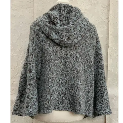 BCBGMAXAZRIA BCDG MAXAZRIA Hooded Cape cozy Poncho Sweater