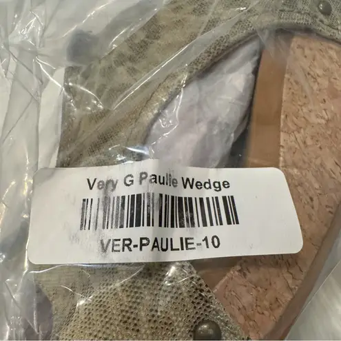 Very G Women’s Paulie Wedge Sandals Size 10