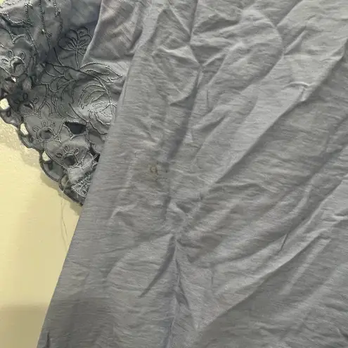 Moon River Blue Eyelet Short Sleeve Top Size Small