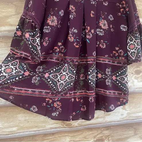 Knox Rose  flowy boho bell sleeve peasant blouse size M