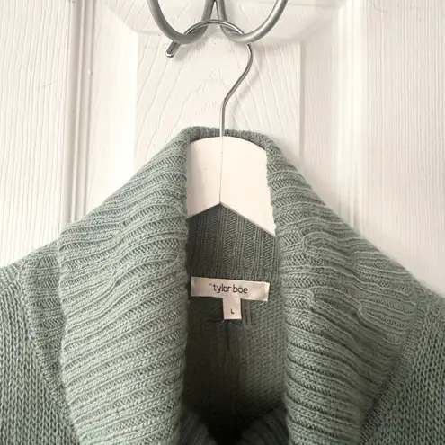 Tyler Boe Turtleneck Wool Alpaca Blend Green Geo Print Capelet Poncho Large - Image 2