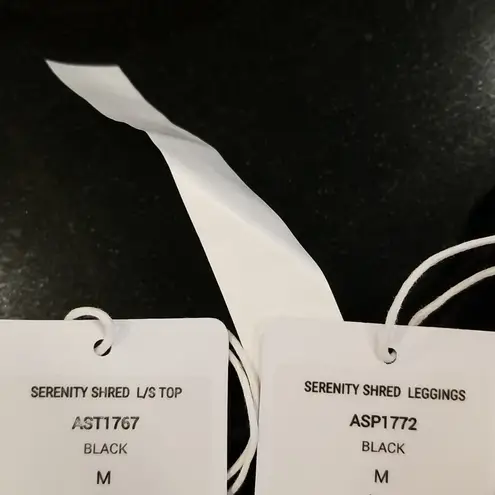 Avocado ๐๐ Serenity Shred Long Sleeve Top + Leggings Set Black Medium M NWT