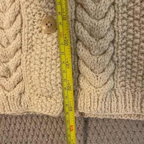 Vintage 100% Wool Hand knit Aran Dimond fisherman ivory cardigan sweater M/L Size M