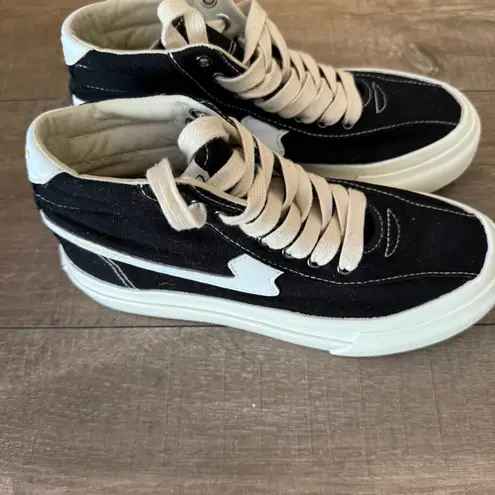 Stepney Workers Club Hi