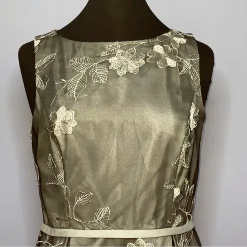 Julian Taylor Silver & Black Netting w/ Sewed Flowers A-Line & High Low Size 10 - Image 2