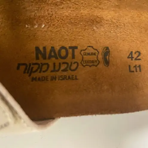 Naot bond size 11 dusty silver sandals w chunky bottom chain Israel made $200