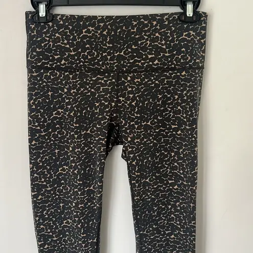 Varley Lets Move High Waist Legging Cluster Leopard Animal Print sz Large🕶️