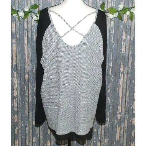 Maurice's Women's Sweater Size 2 Gray Beaded Lined Open Back Embroidered Casual