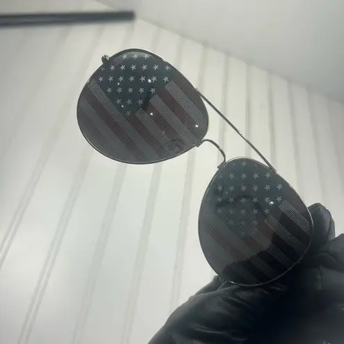 Fourth of July USA Flag Aviator Sunglasses ā Patriotic American Flag Lens Unisex Black