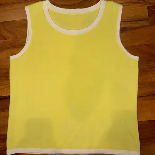 Lemon yellow sweater tank trendy classic light weight granny chic luxe Size M